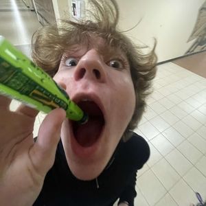 Meet your Posher, Brady